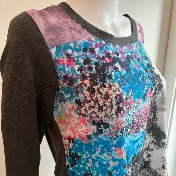 BOBEAU | Long Sleeve Tee with Floral and Trees Abstract Graphic - Picture 3 of 4